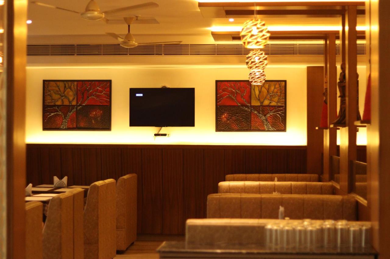 Hotel Madhuvan Serai Manipal Exterior foto